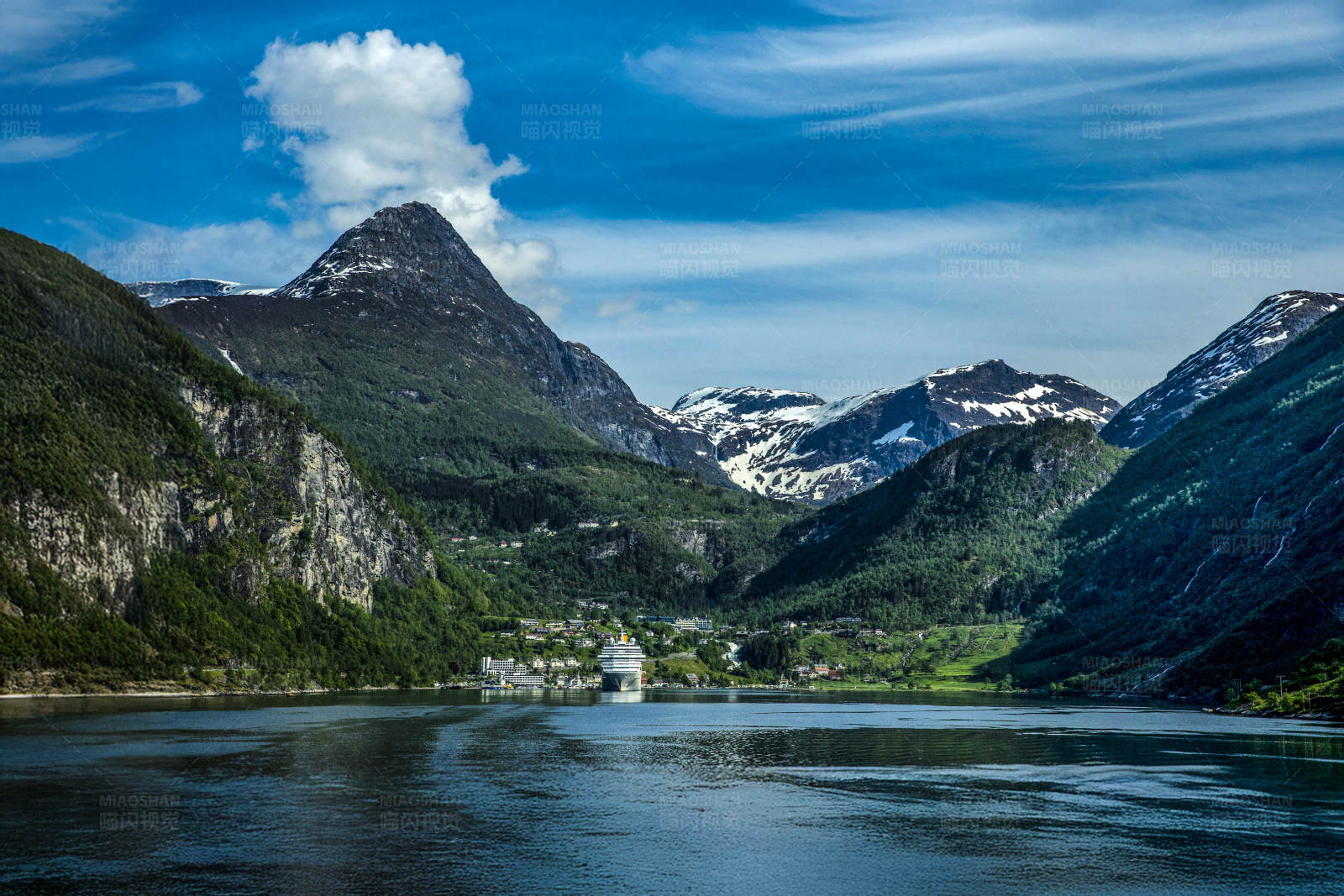 挪威盖伦格峡湾风光图片