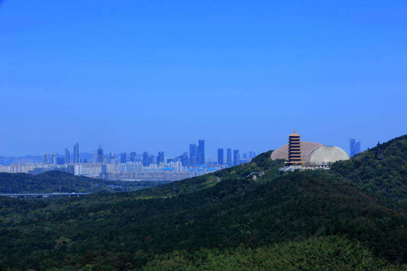 南京牛首山牛首塔和地宫远景图片