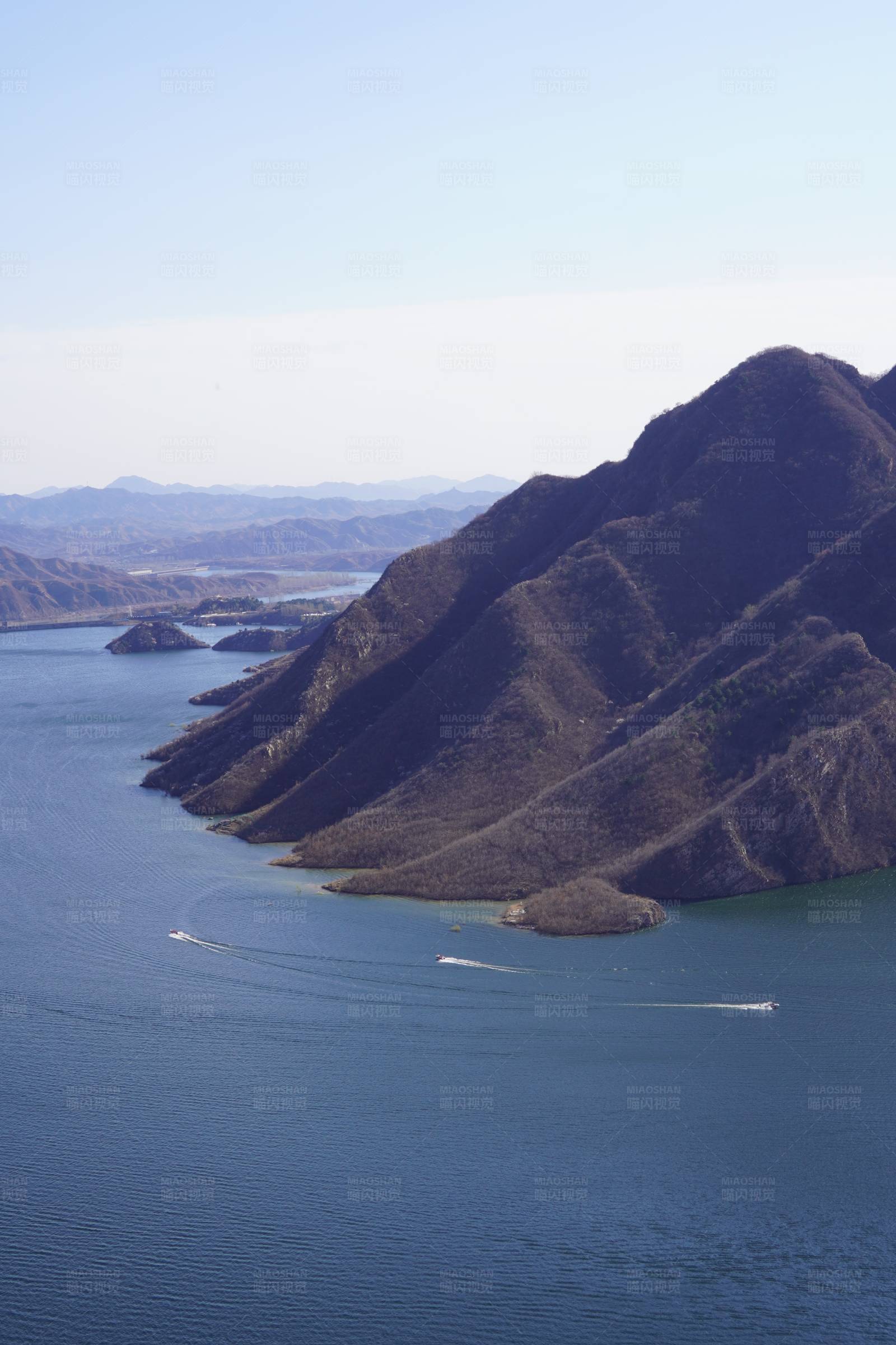 湖光山色 水上摩托图片