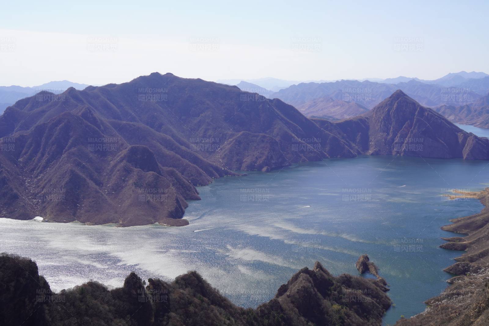 高山湖景 自然之美图片