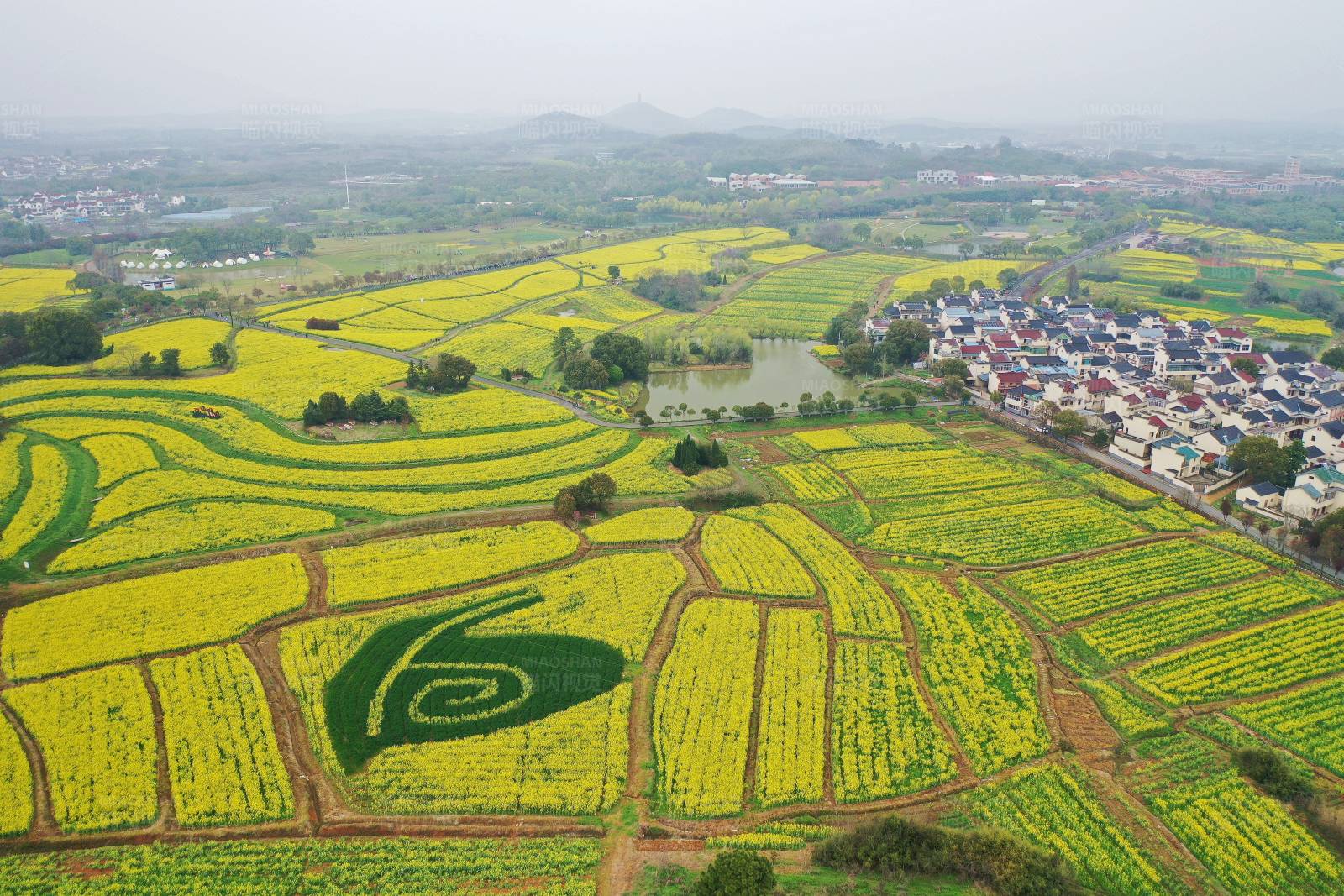 航拍美丽乡村--高淳国际慢城图片