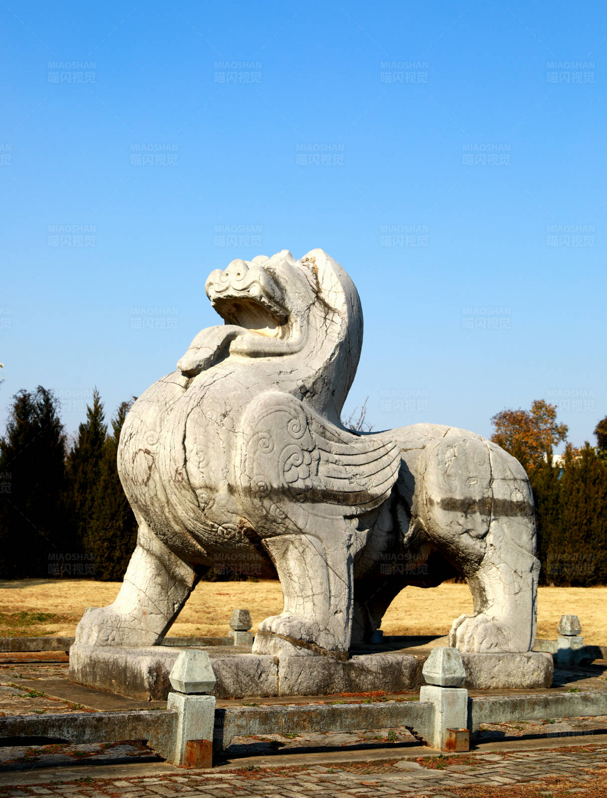 南京城市标志辟邪雕像图片