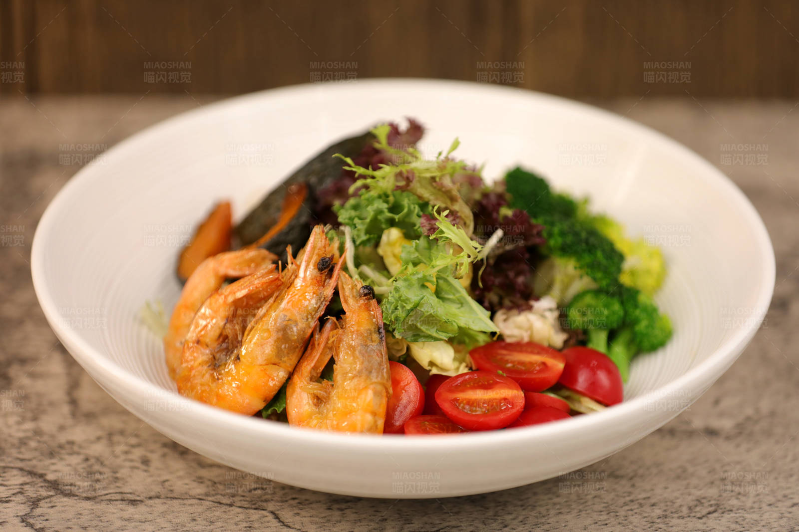 海鲜蔬菜沙拉图片