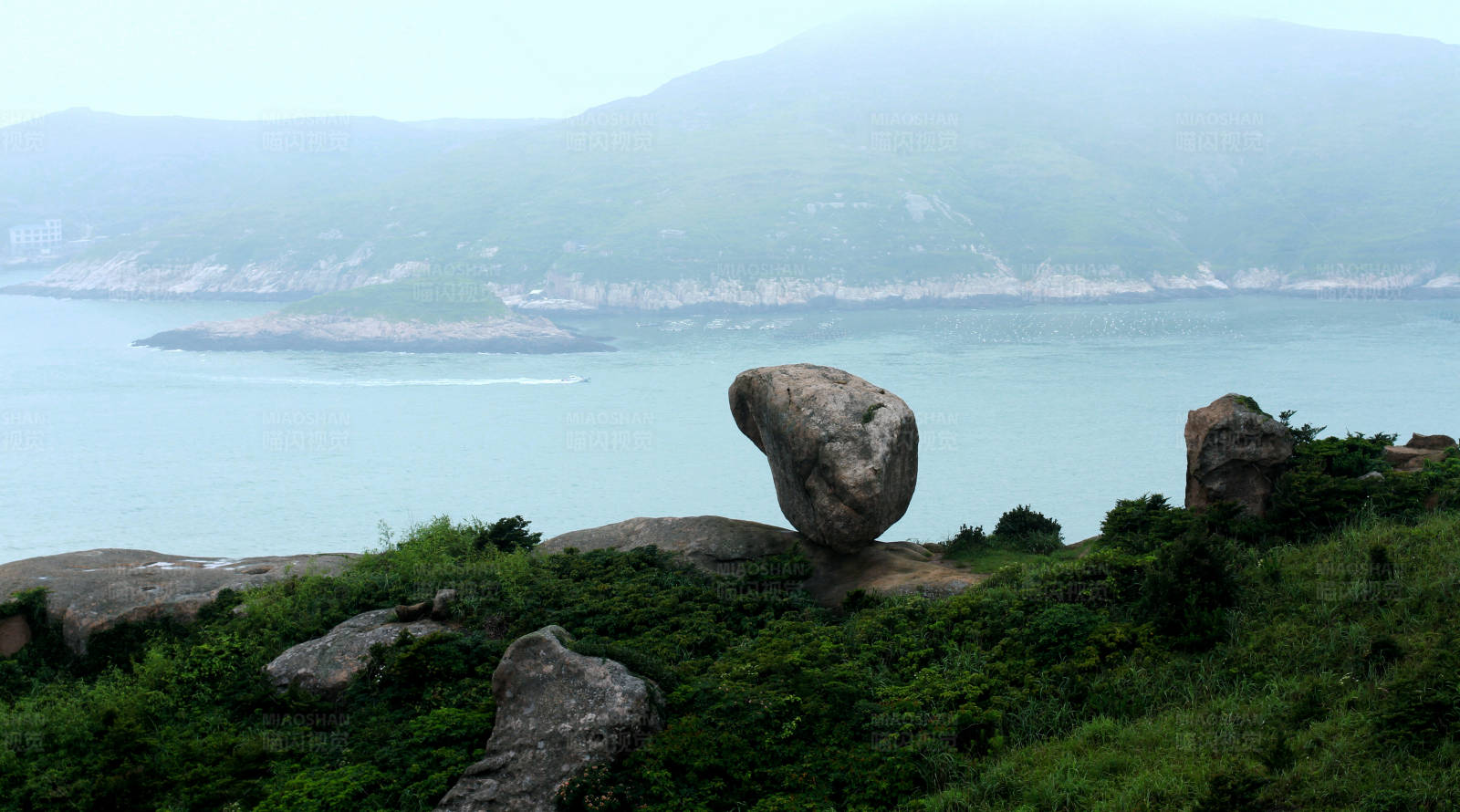 浙江东极岛奇特岩石景观图片