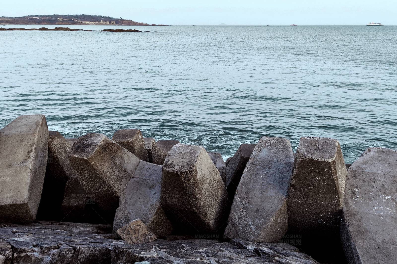 海防石墙图片