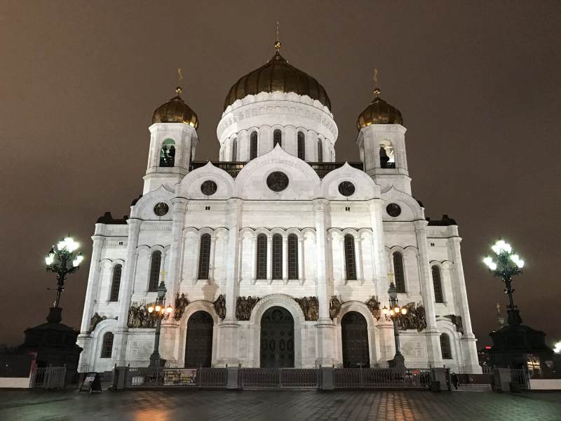 莫斯科夜景中的大教堂图片