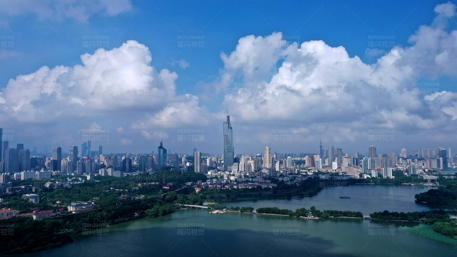 航拍南京城市风光图片