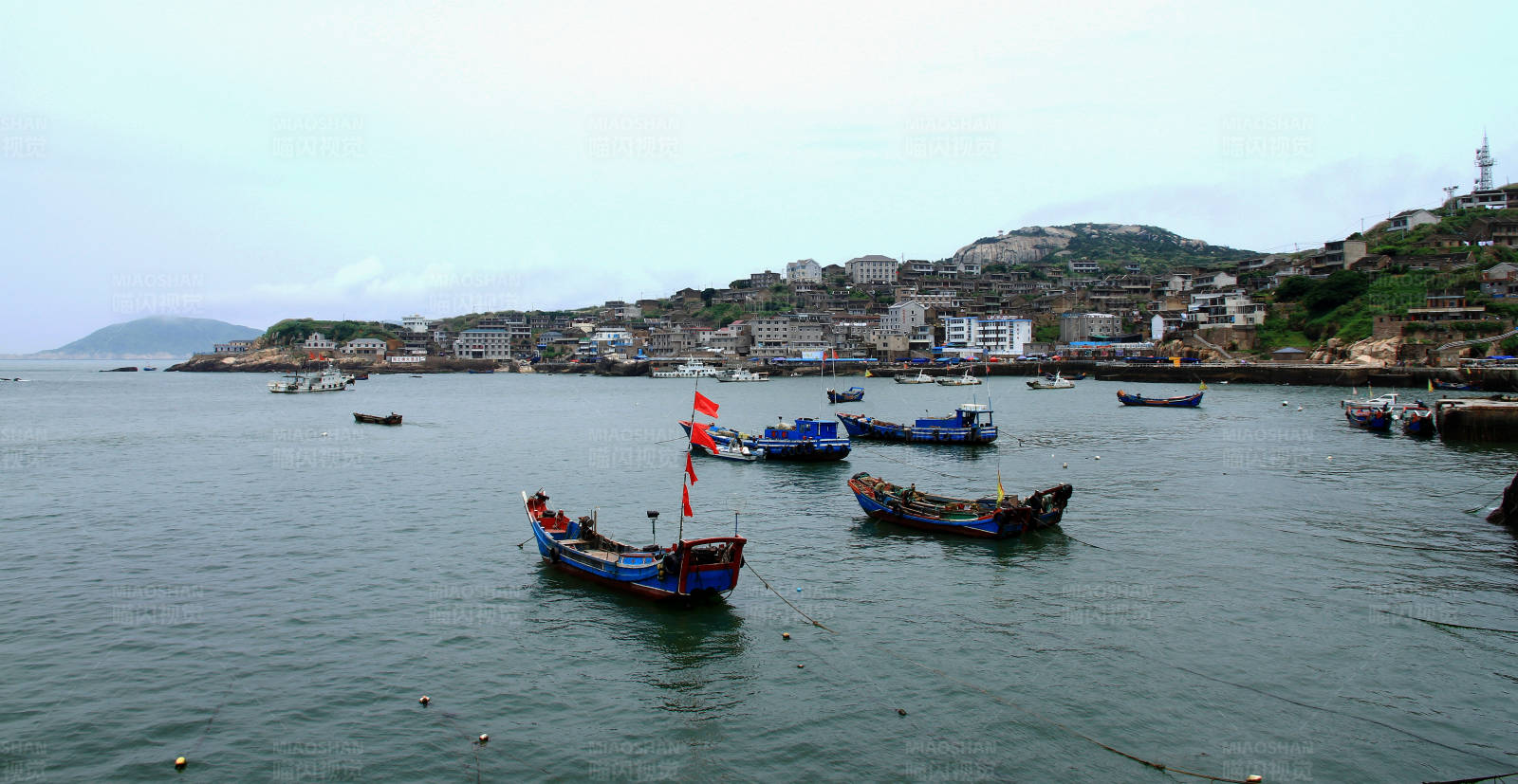 浙江东极岛风光海湾渔村图片