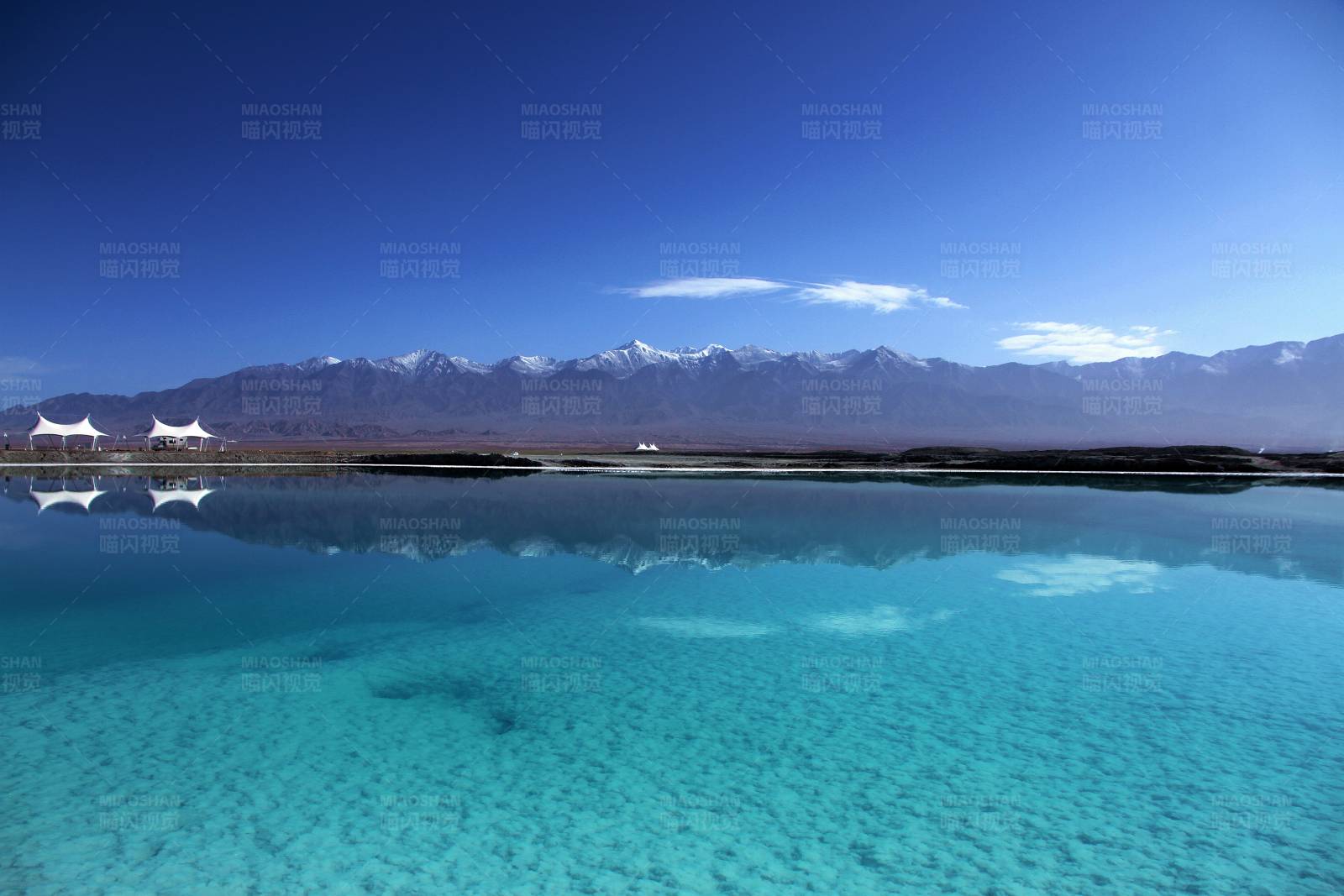 青海翡翠湖图片