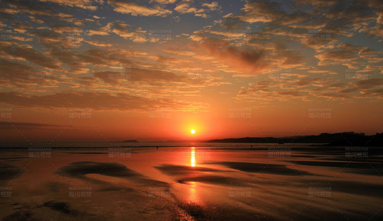 海滩日落美景图片
