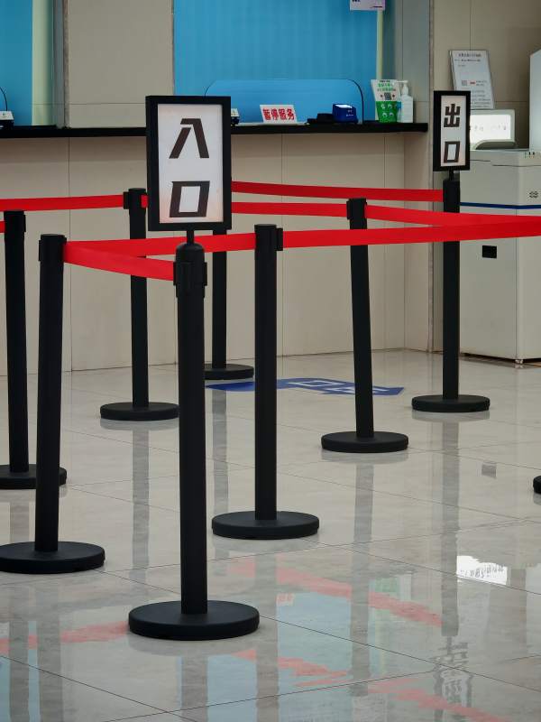 入口出口标识图片