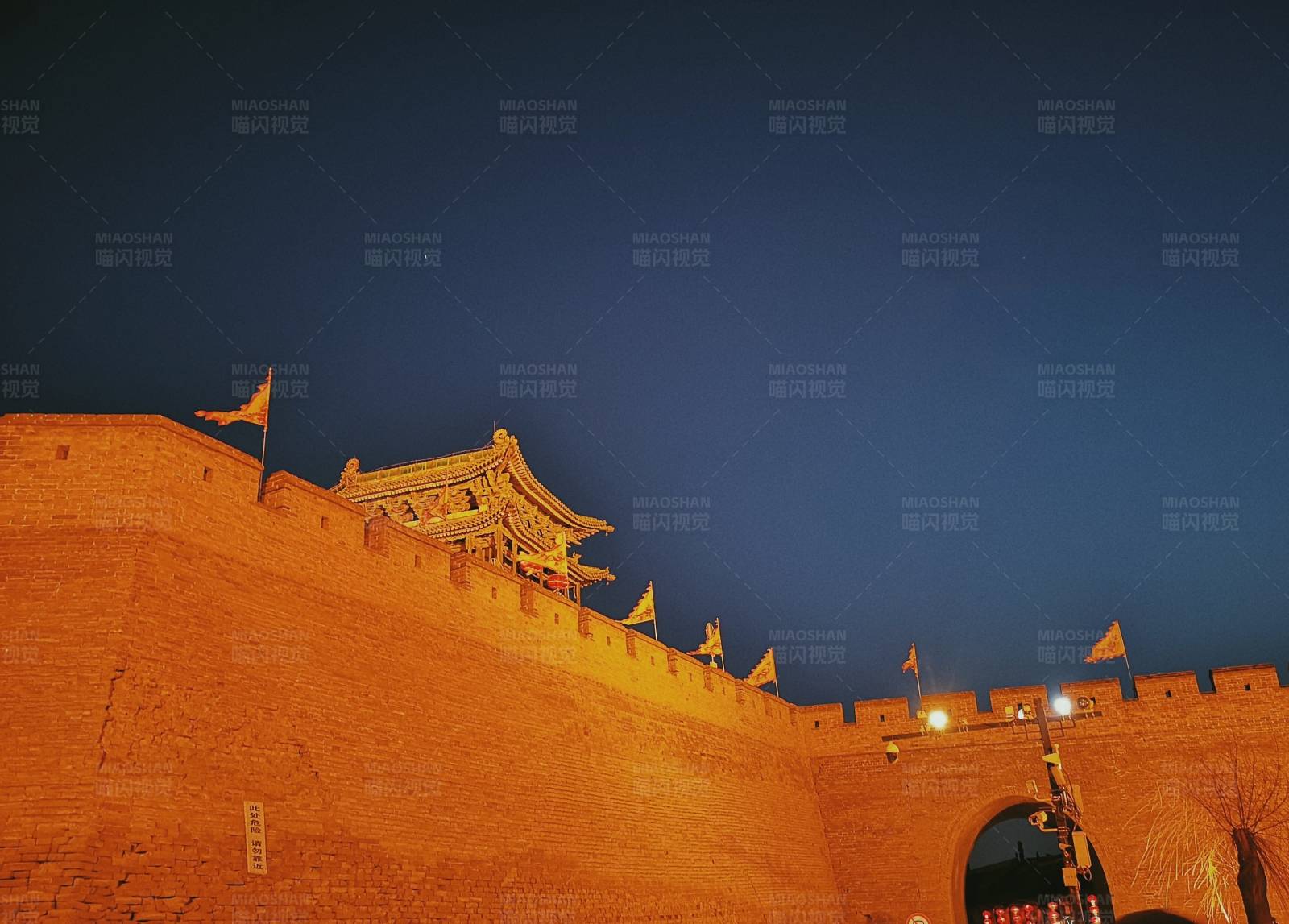 平遥古城夜色图片