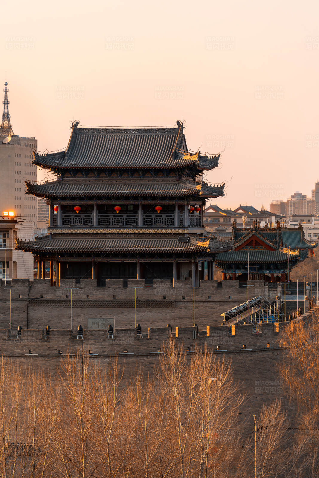 榆林古城墙上的日落图片