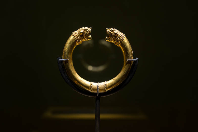 波斯黄金兽首授权环图片