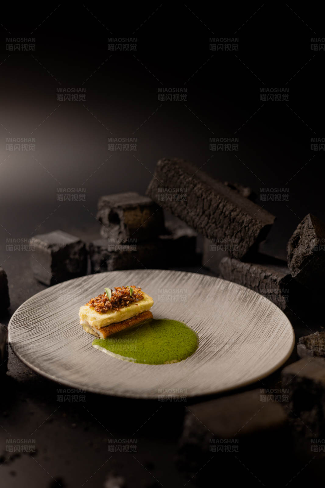 炭烧美食 精致烤制佳肴图片