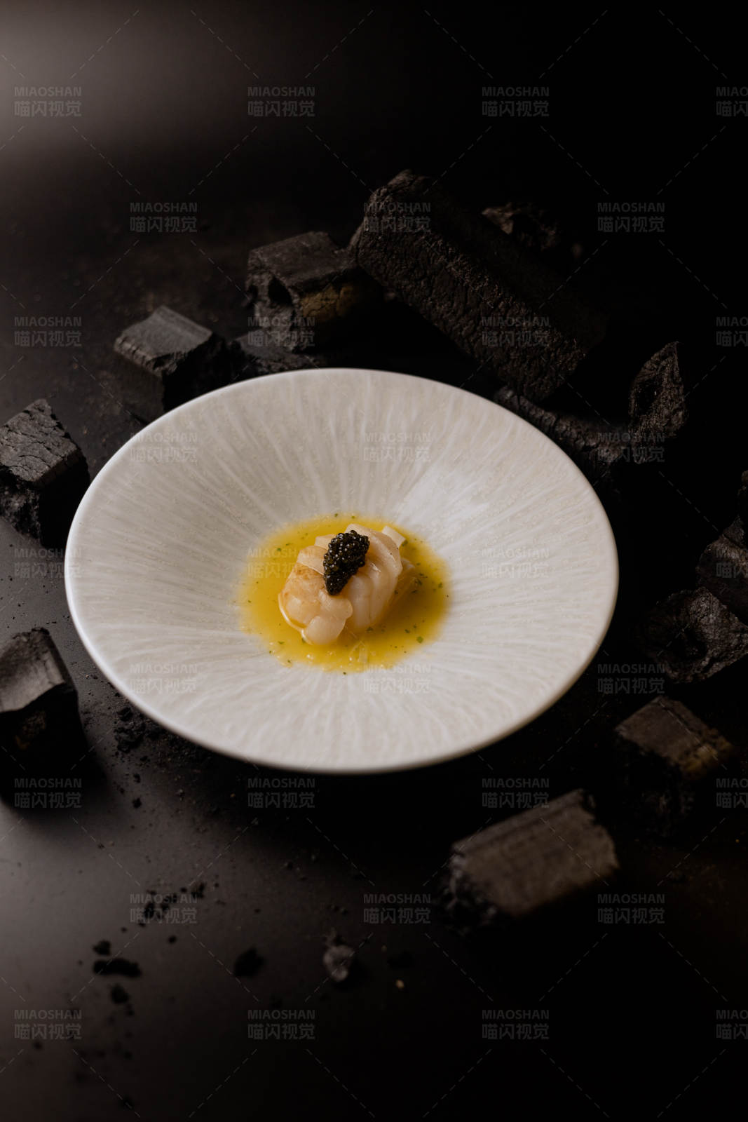 精致美食 黑松露扇贝图片