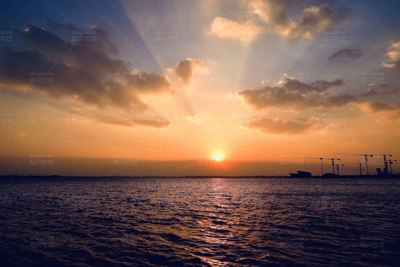 常熟昆承湖日落图片