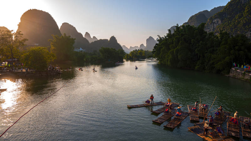 漓江竹筏游图片