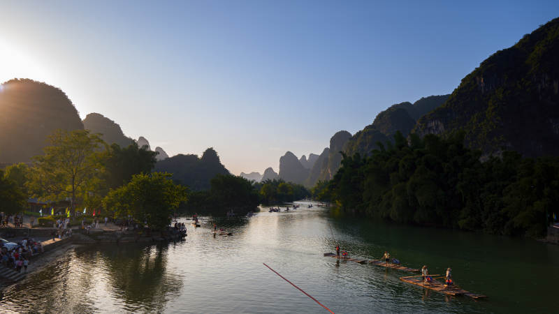 漓江竹筏游图片