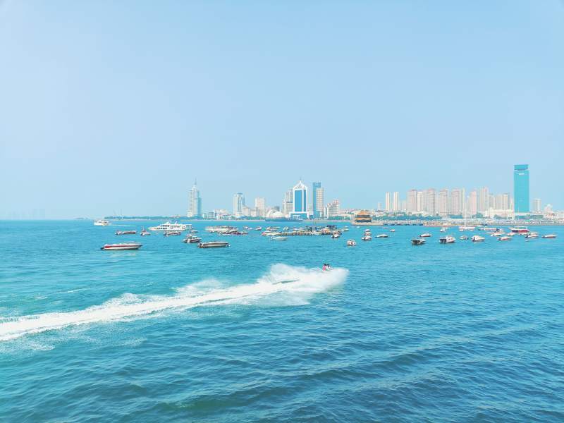 海上城市天际线图片