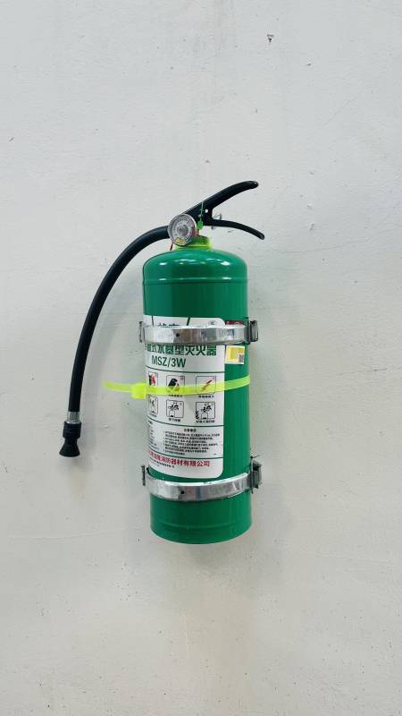 绿色灭火器图片