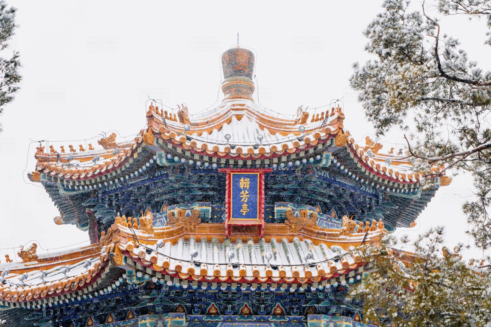 雪中的中国古代建筑图片