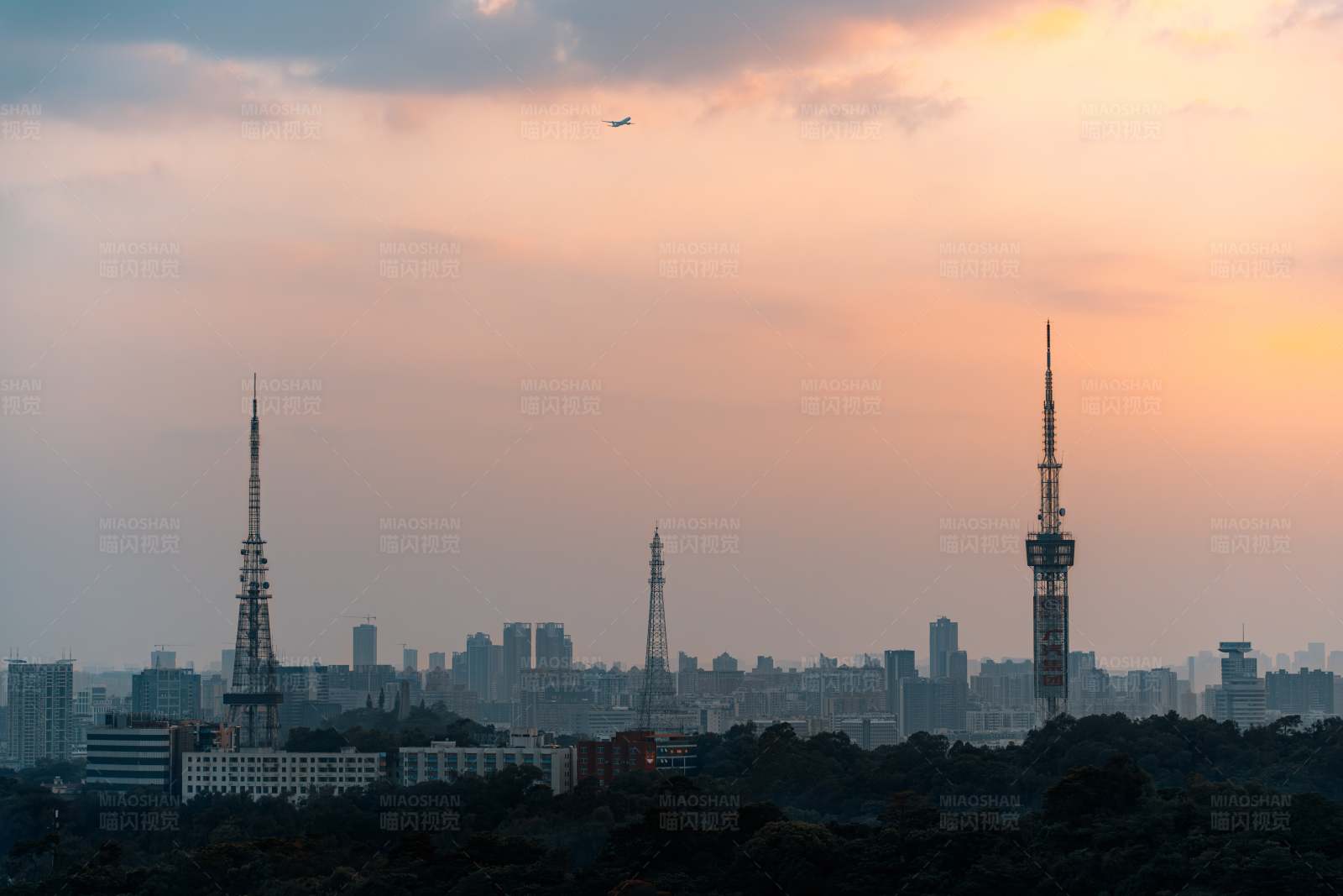 广州日落城市天际线图片