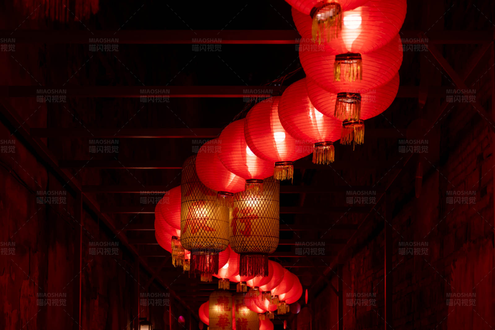 红灯笼夜景图片