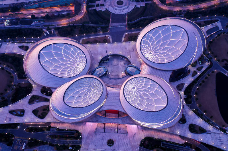 航拍南京城市地标 江苏大剧院图片