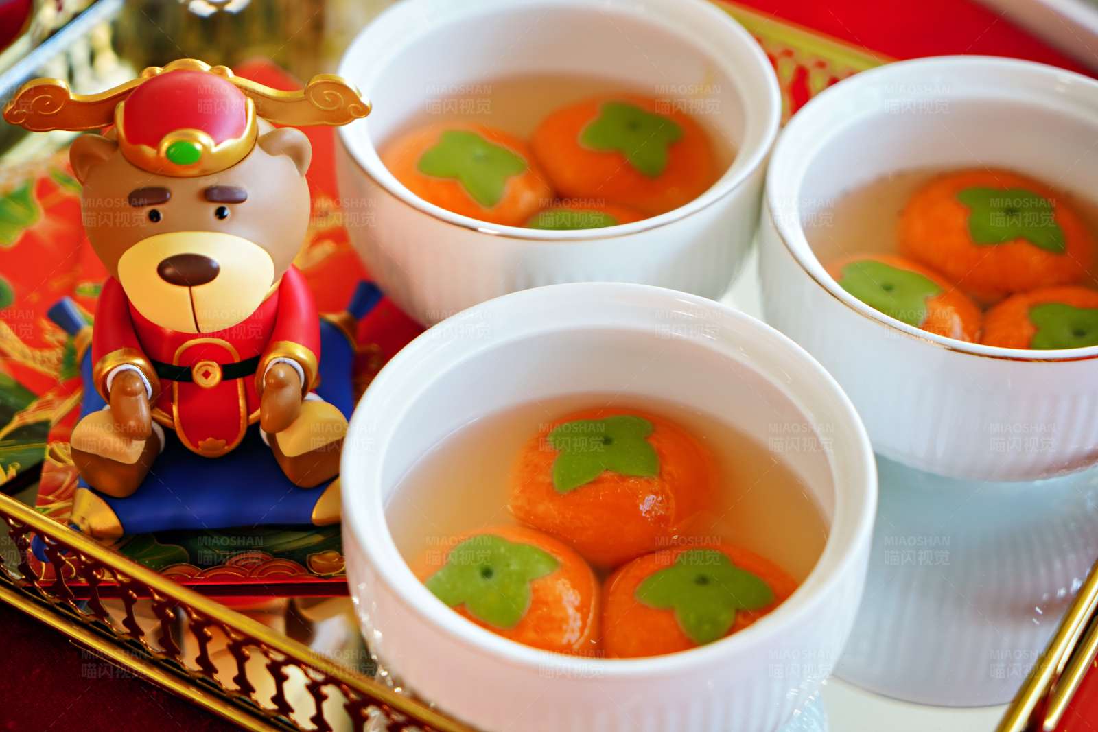 金牛贺岁 橙绿汤圆图片