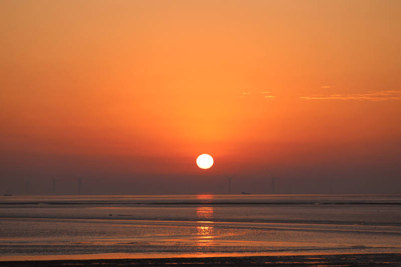 盐城东台条子泥景区海上日出图片