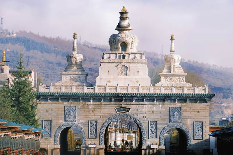 藏传佛教寺庙建筑图片