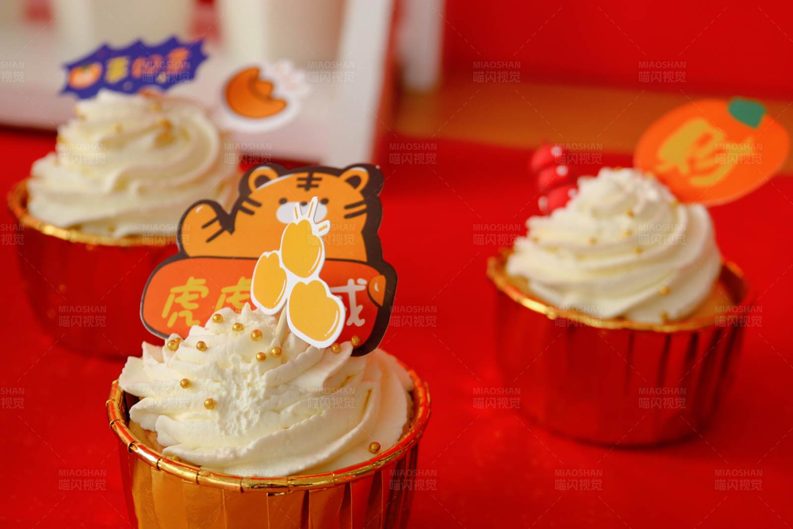 虎年主题纸杯蛋糕图片