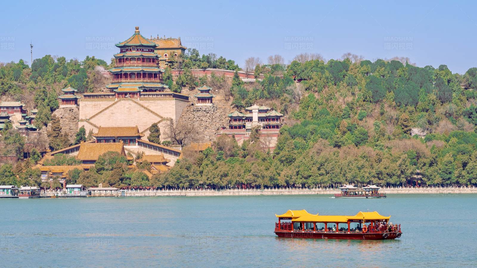 颐和园昆明湖游船图片