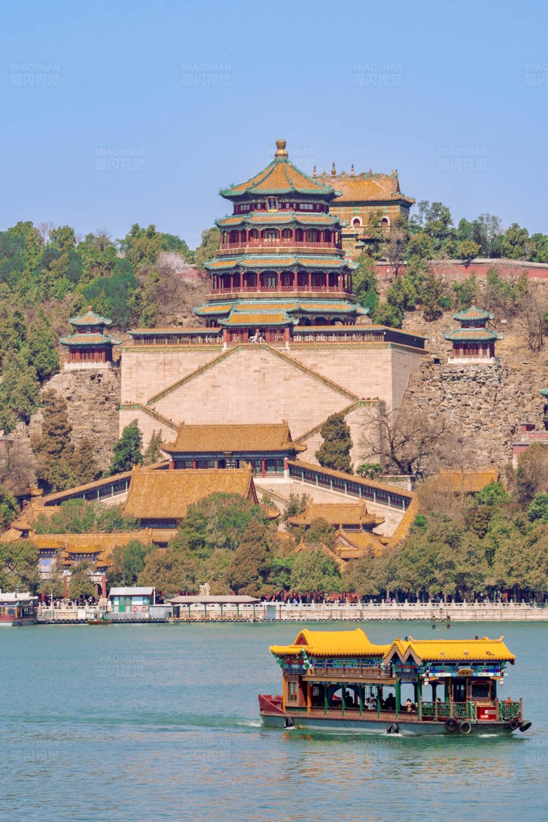 颐和园昆明湖游船图片