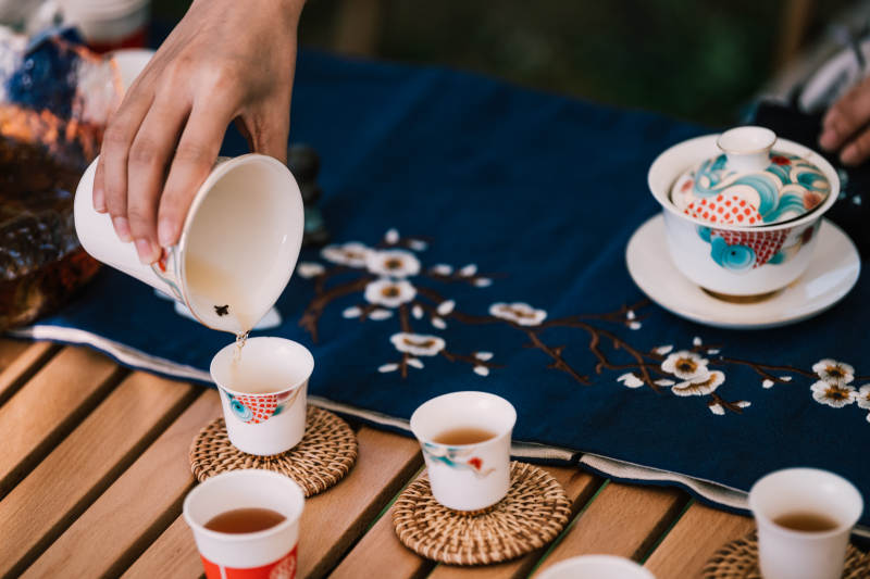 茶道 倒茶瞬间图片