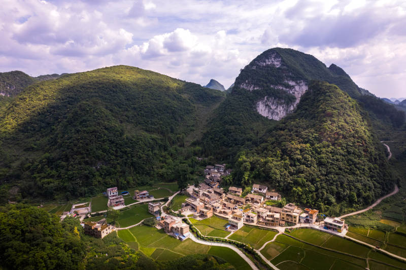 山间村落，世外桃源图片