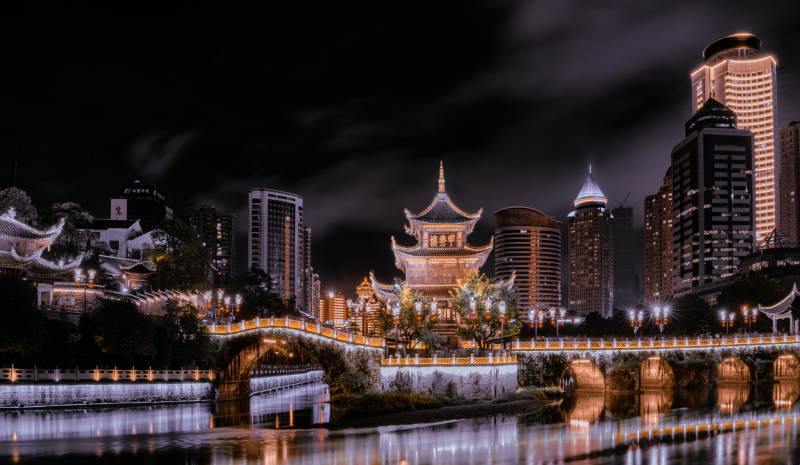 夜色古城之贵阳地标建筑图片