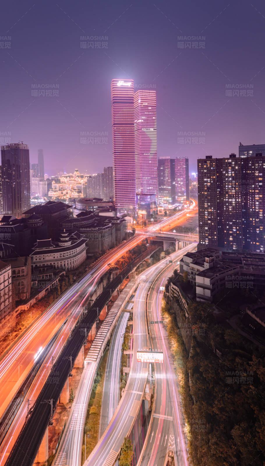 贵阳花果园双子塔图片