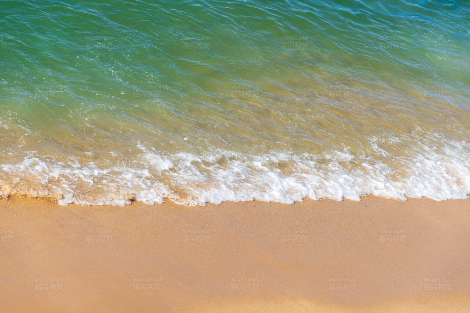 沙滩与海浪图片