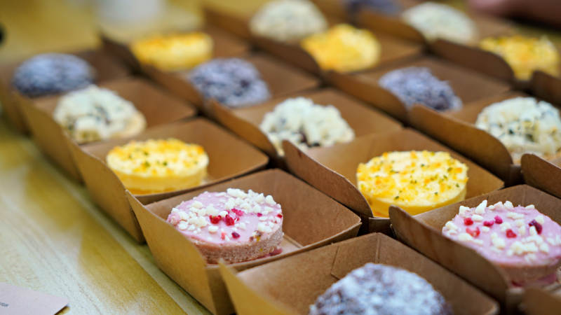 美味甜点 多彩选择图片