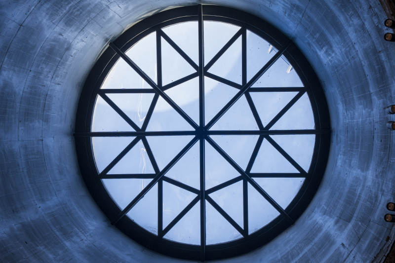 首钢皮爷圆形天窗的几何之美图片