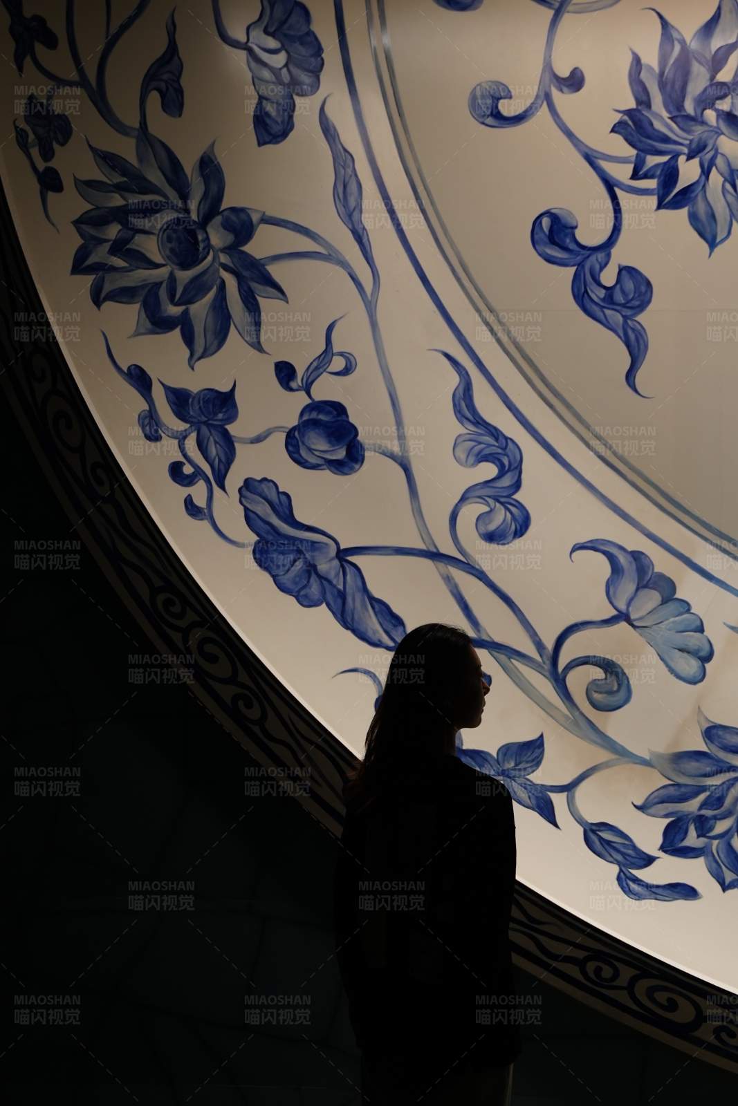 观赏蓝白瓷艺图片