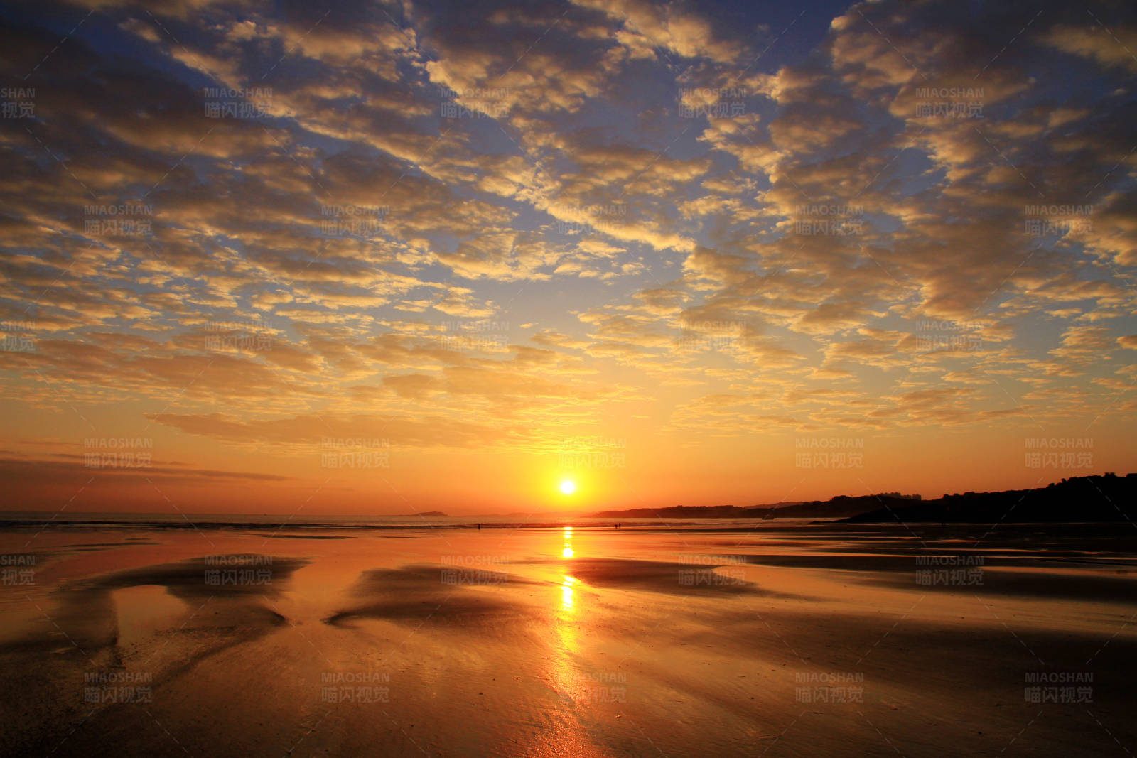 福建平潭岛海上日出图片