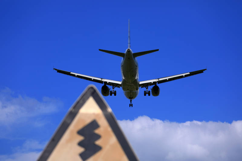 有趣的交通警示牌图片