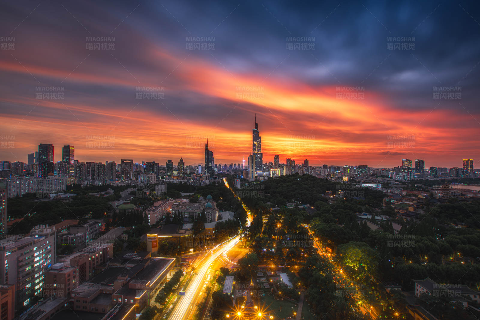 南京日落天际线图片