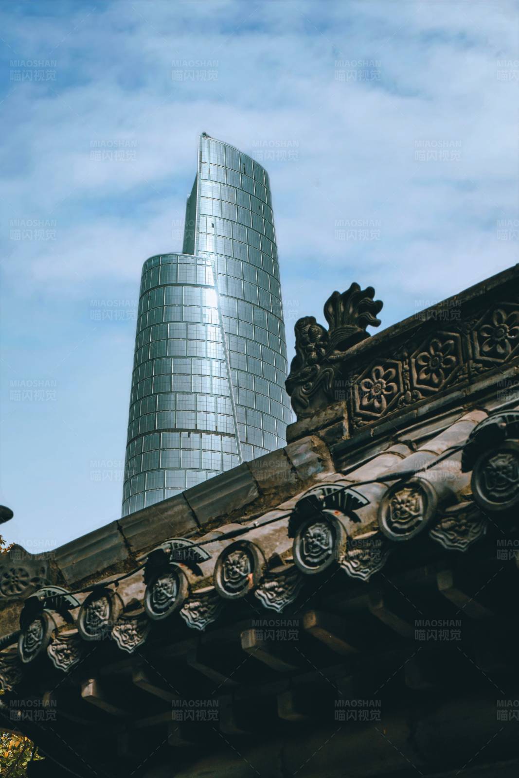 古今建筑对比图片