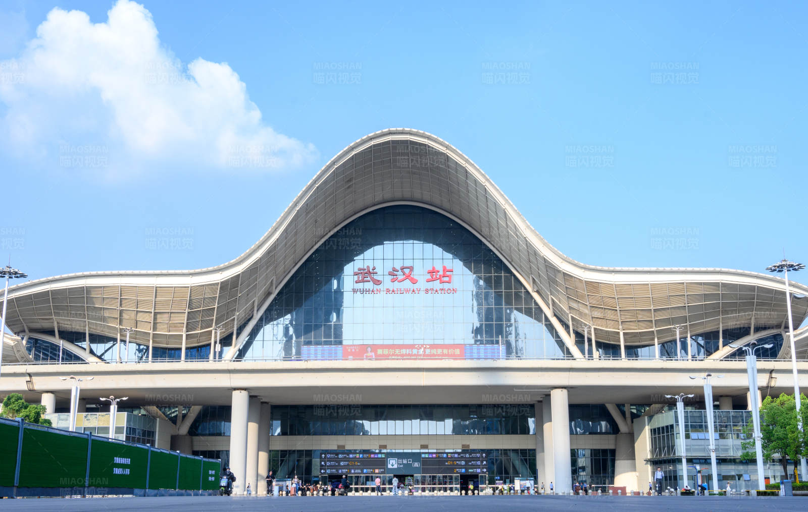 武汉火车站外观图片