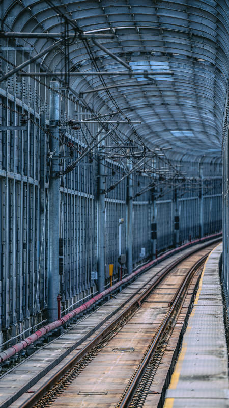 地铁轨道的延伸图片