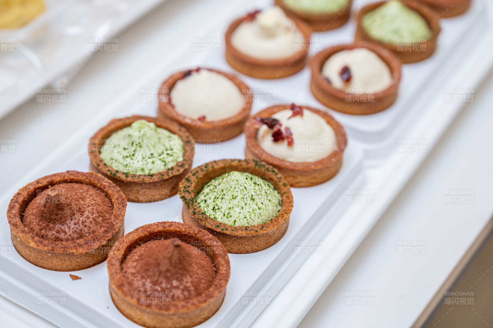 美味小挞排排坐图片